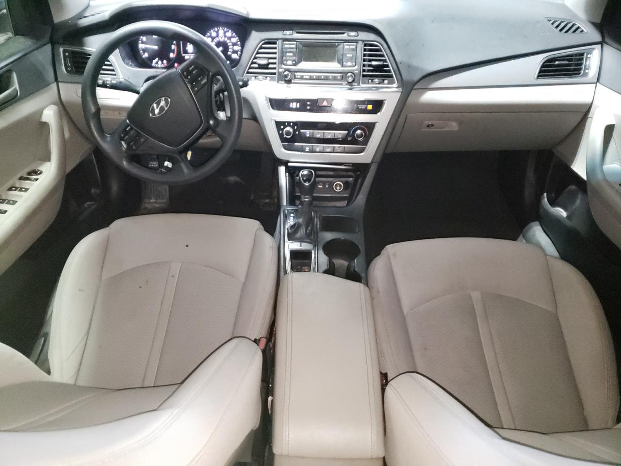 2017 Hyundai Sonata - Image 8