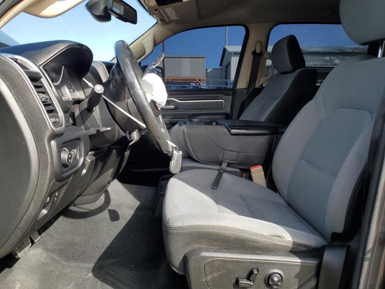 2019 RAM 1500 - Image 7