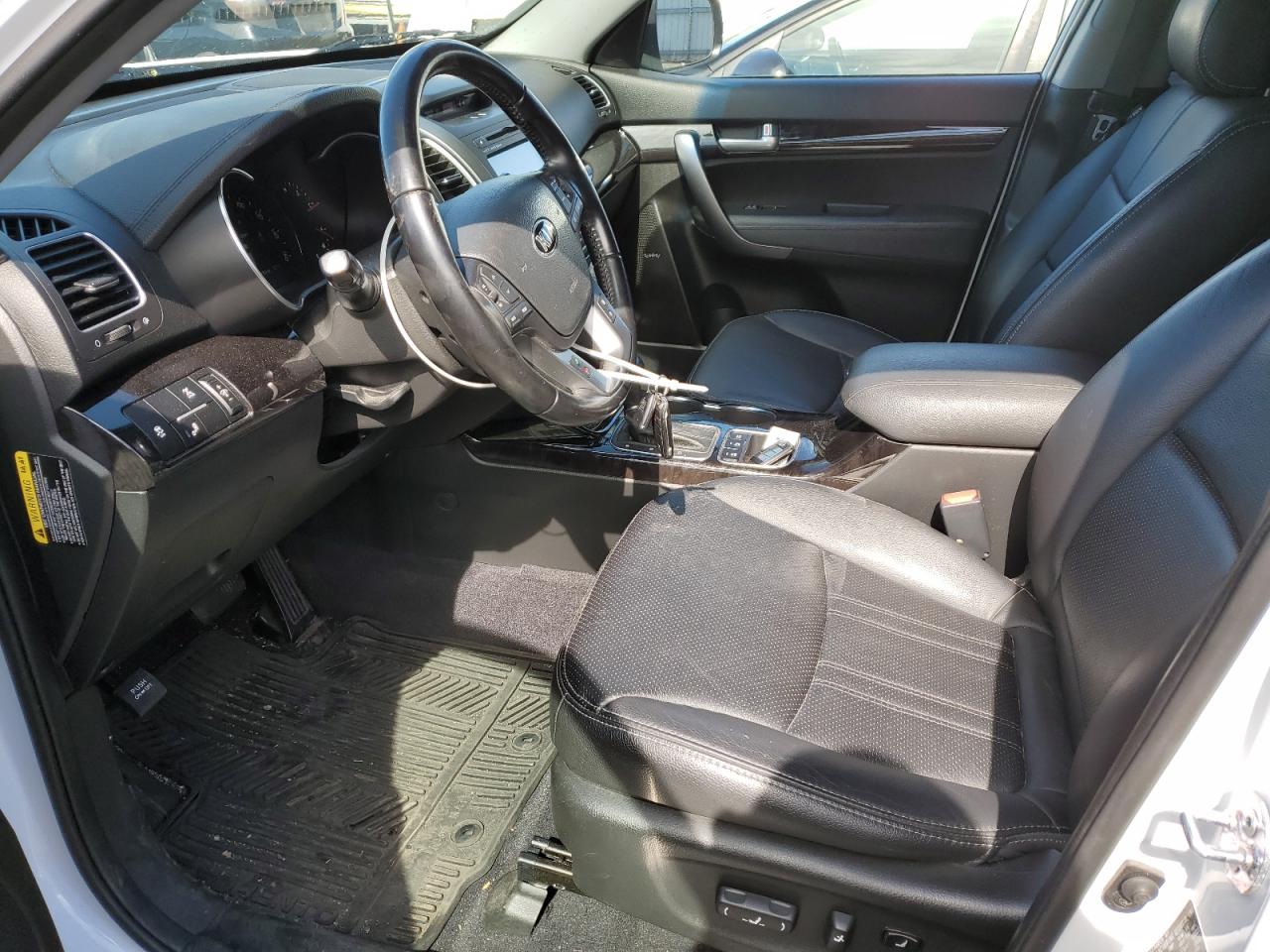 2014 Kia Sorento - Image 7