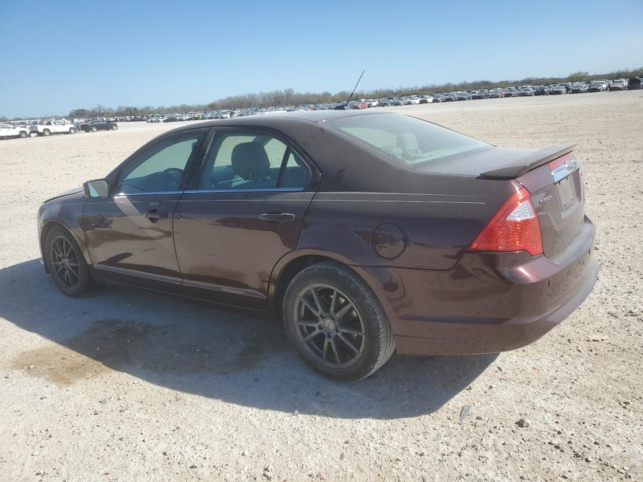2012 Ford Fusion - Image 2