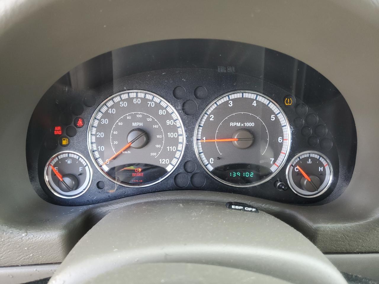 2006 Jeep Liberty (North America) - Image 9