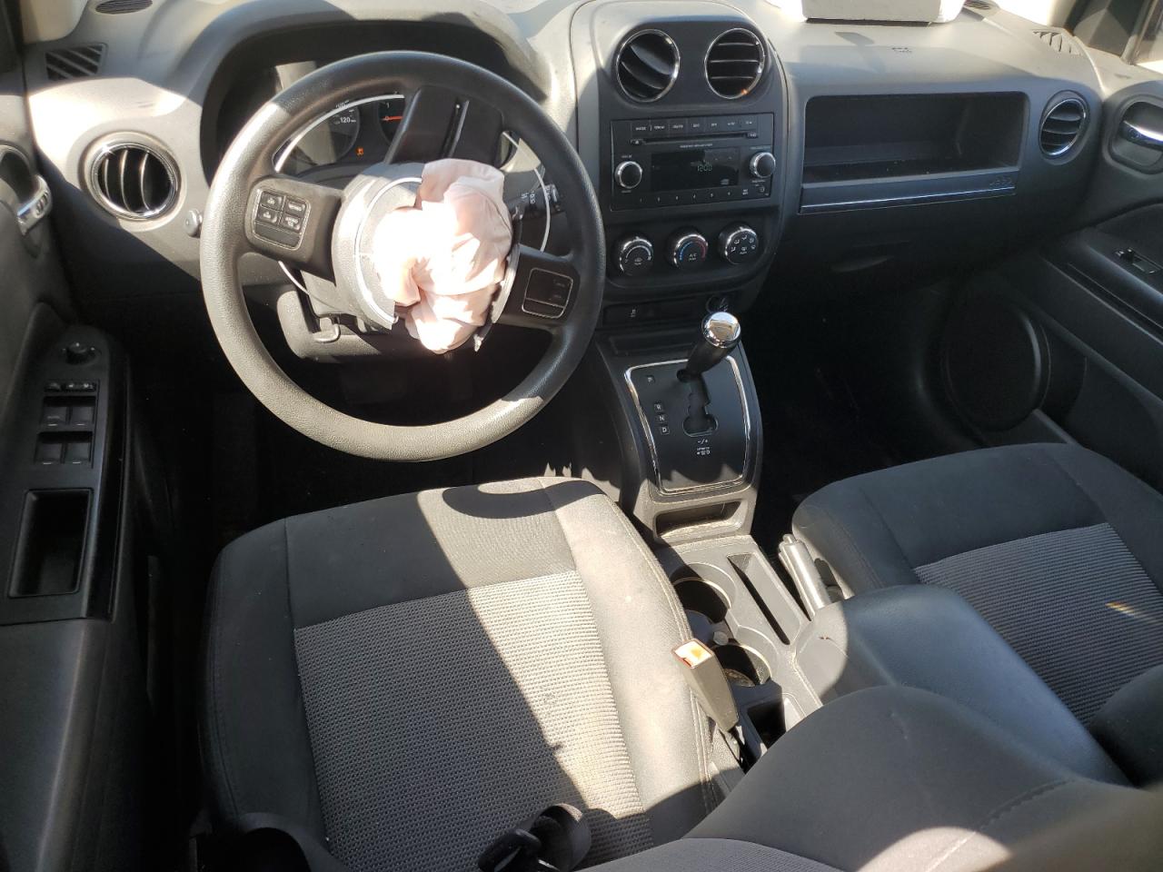 2012 Jeep Compass - Image 8