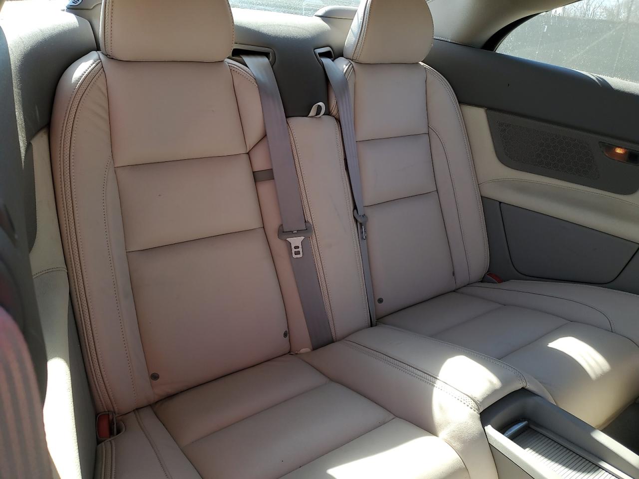 2011 Volvo C70 - Image 10