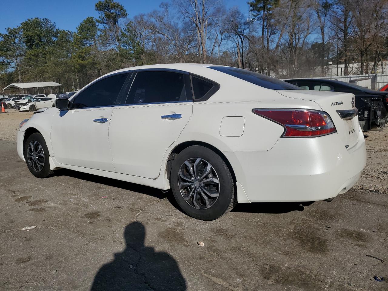2014 Nissan Altima - Image 2
