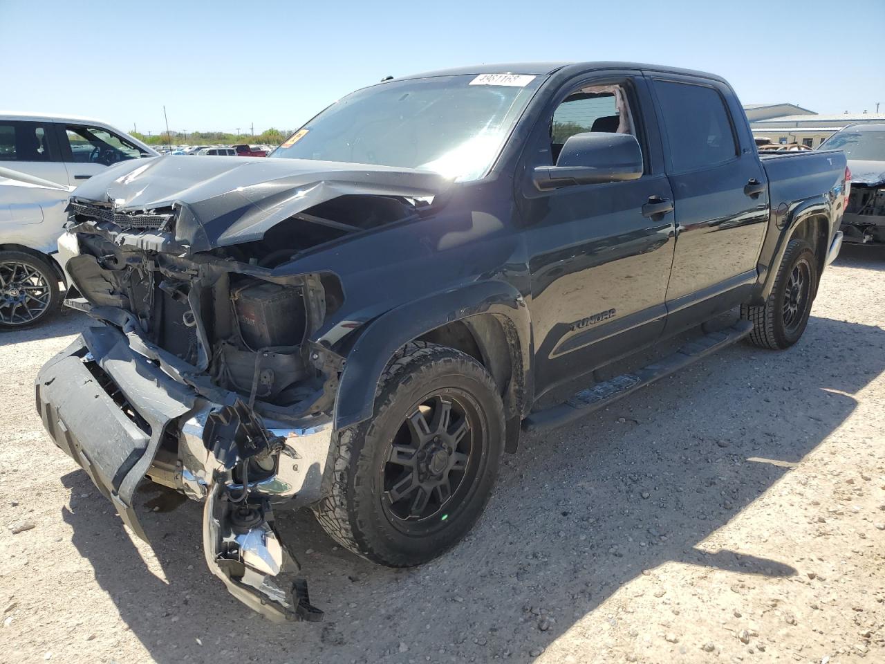 2017 Toyota Tundra Crewmax Sr5 продається в San Antonio, TX - Front End