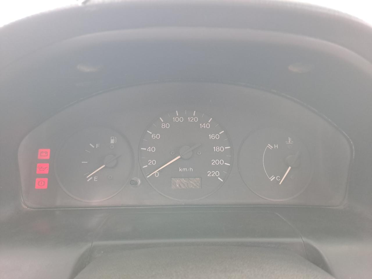 JM7BA1234W0222350 - 2000 Mazda 323 - #49557435