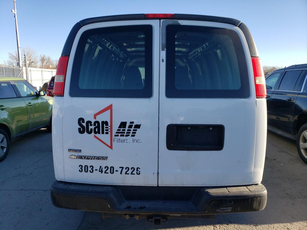 2010 Chevrolet Express - Image 6