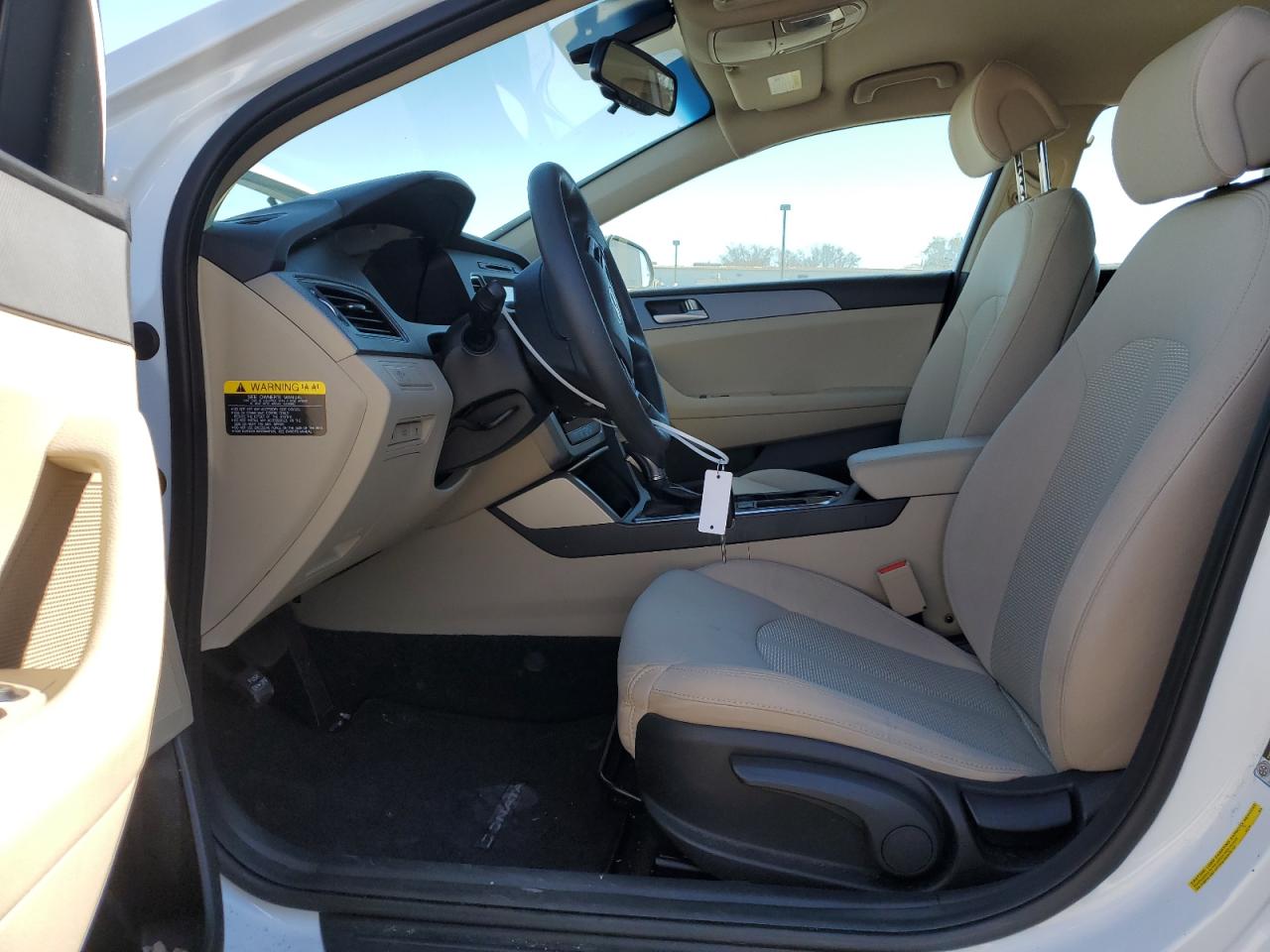 2016 Hyundai Sonata - Image 7