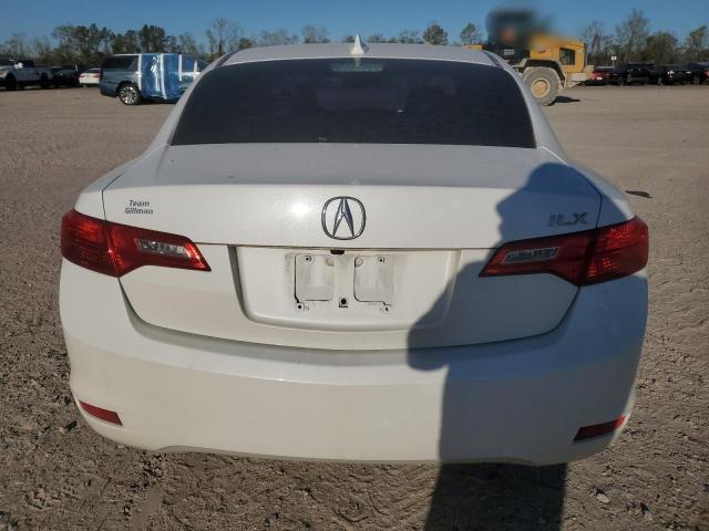 Sedans ACURA ILX 2015 Biały