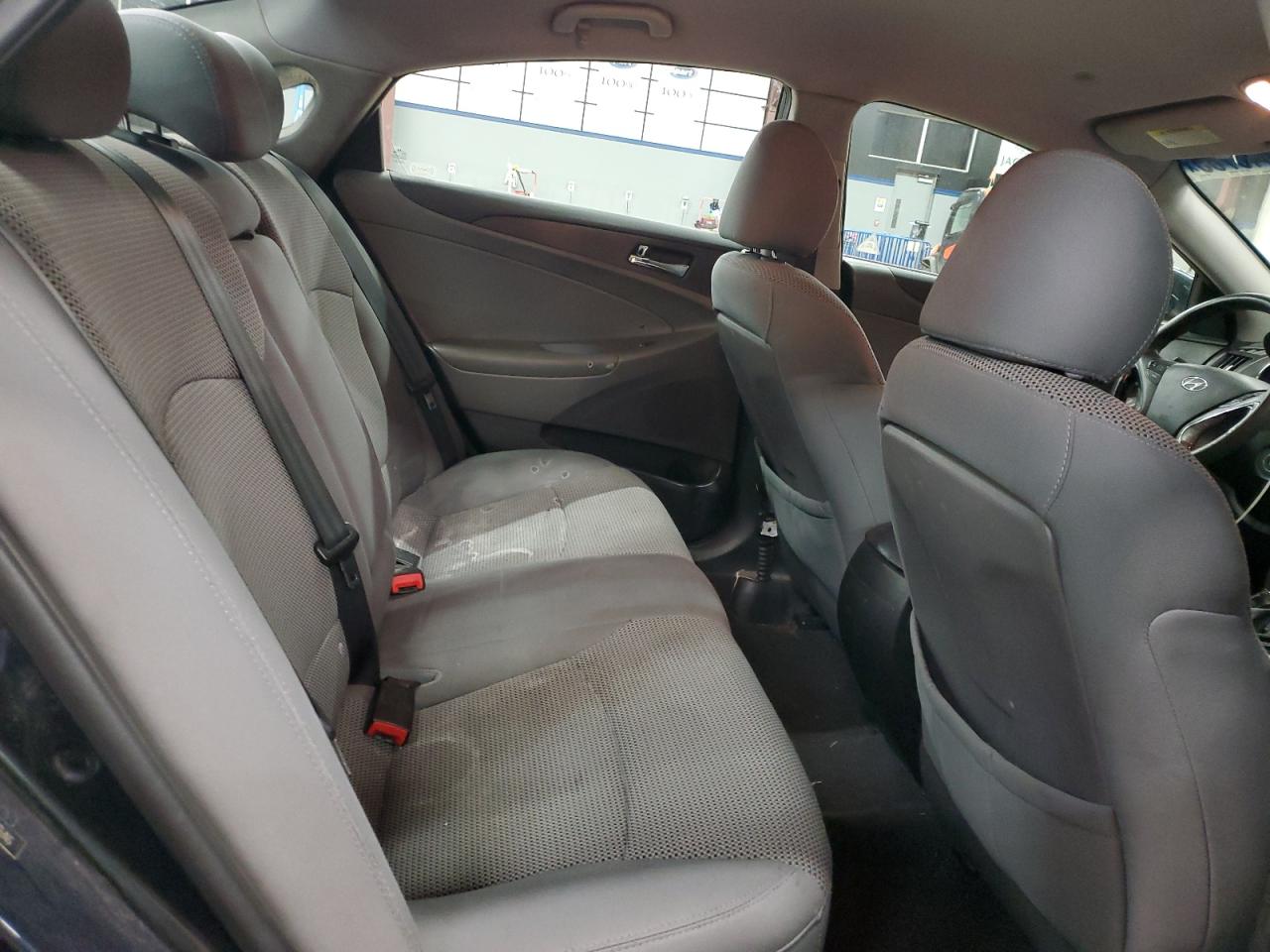 2012 Hyundai Sonata - Image 10