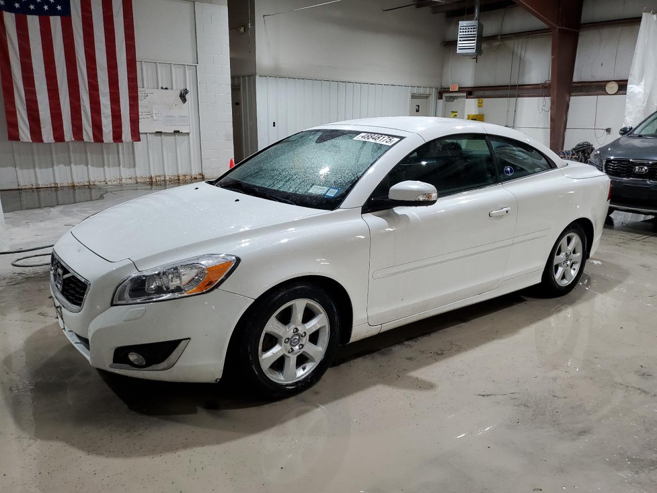 2013 Volvo C70 - Image 1