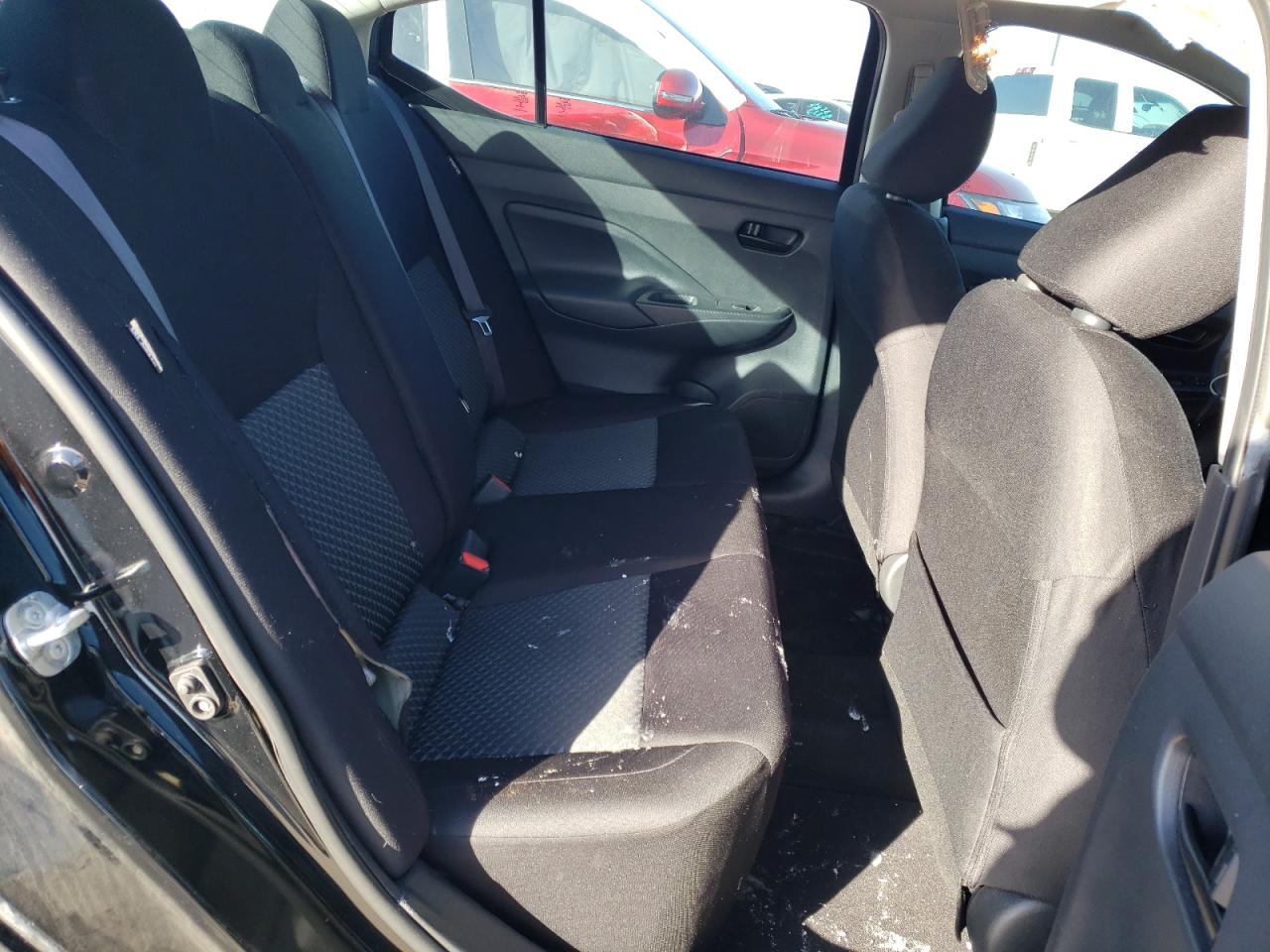 2021 Nissan Versa - Image 10