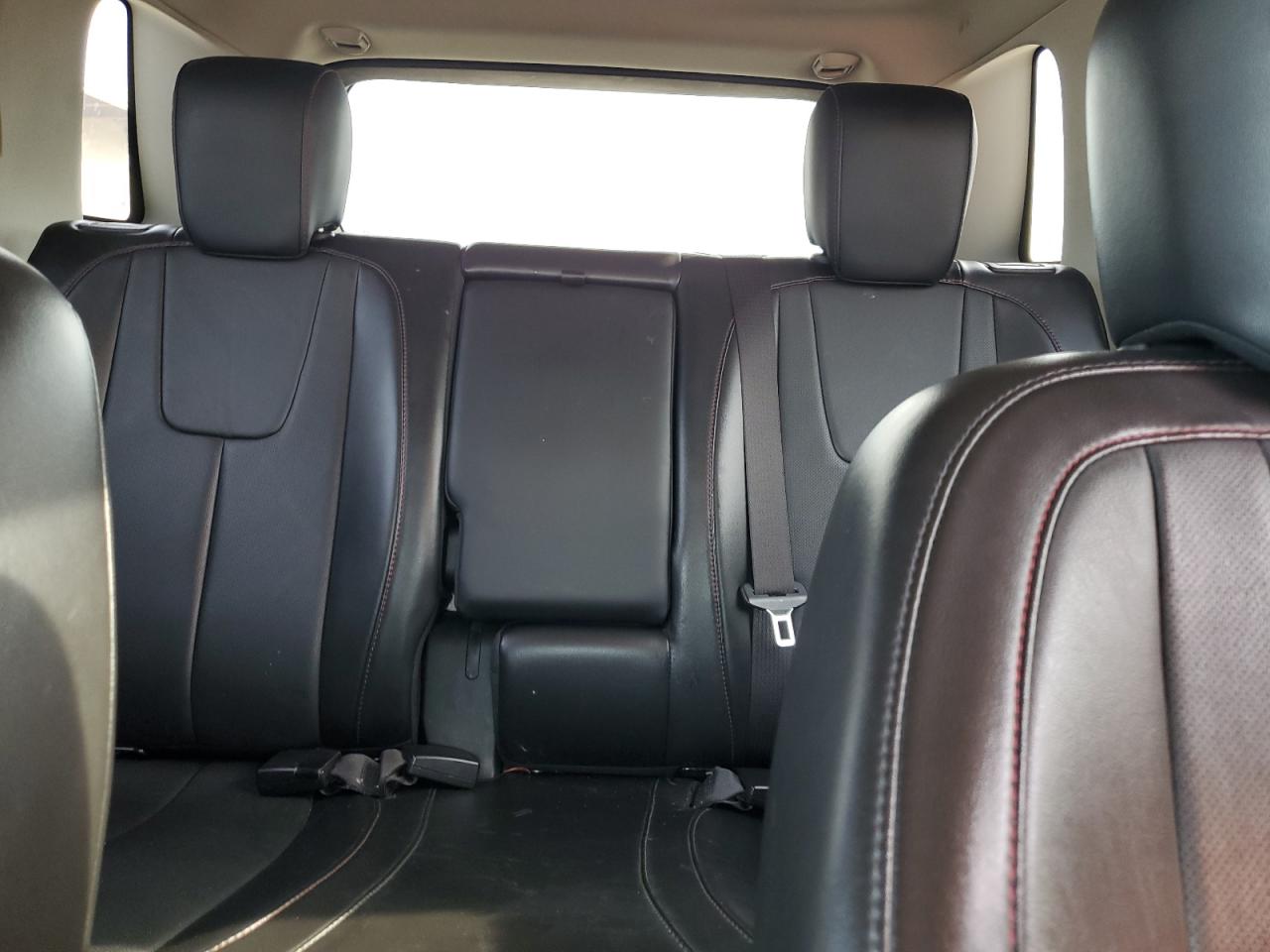 2017 GMC Terrain - Image 10