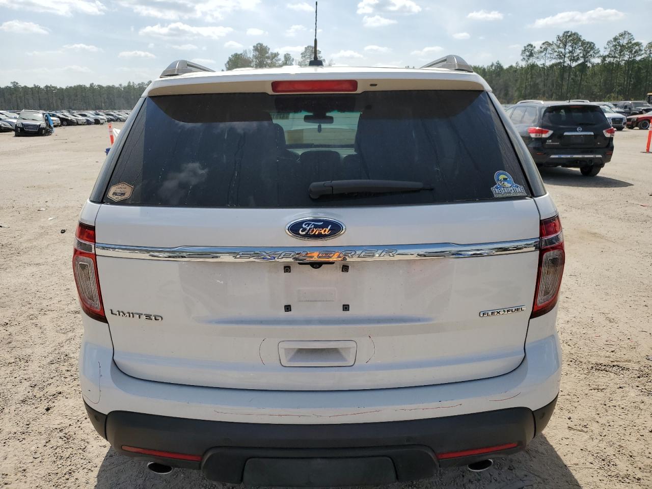 2015 Ford Explorer - Image 6