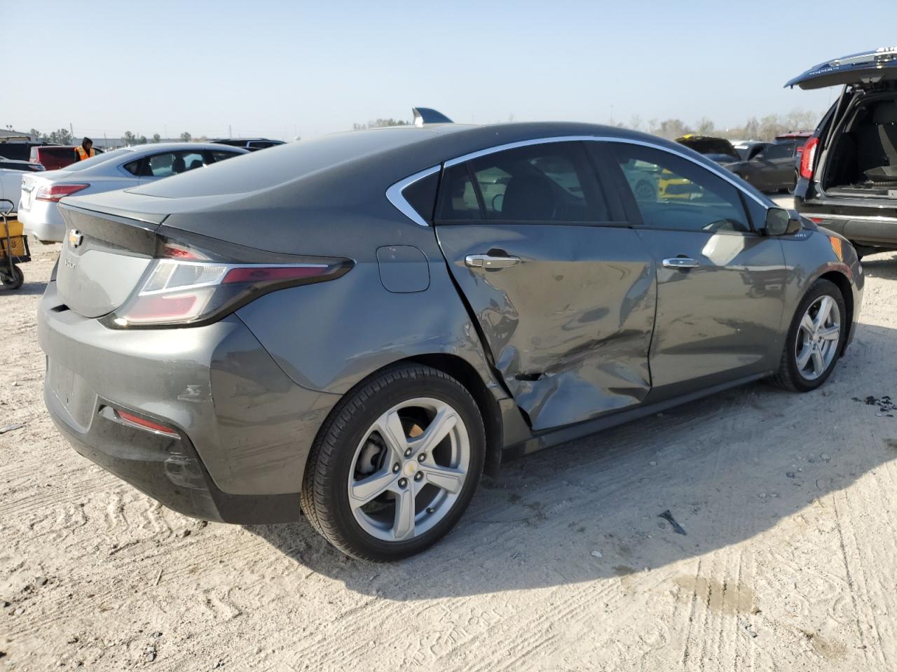 2017 Chevrolet Volt - Image 3