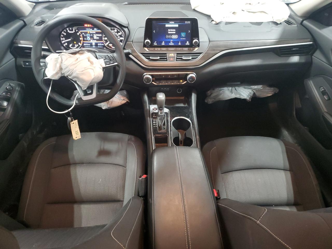 2024 Nissan Altima - Image 8