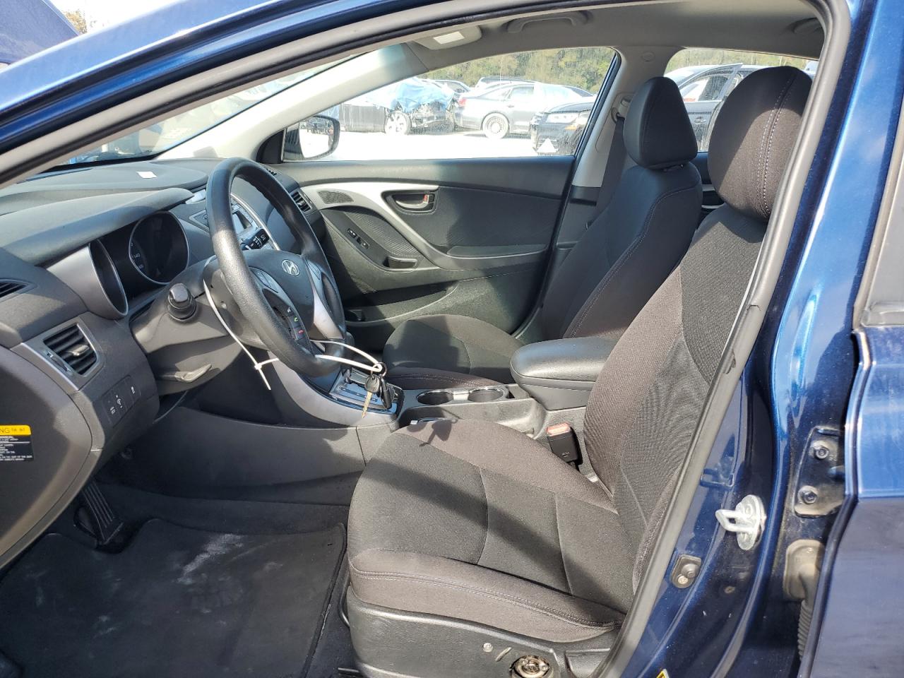 2013 Hyundai Elantra - Image 7