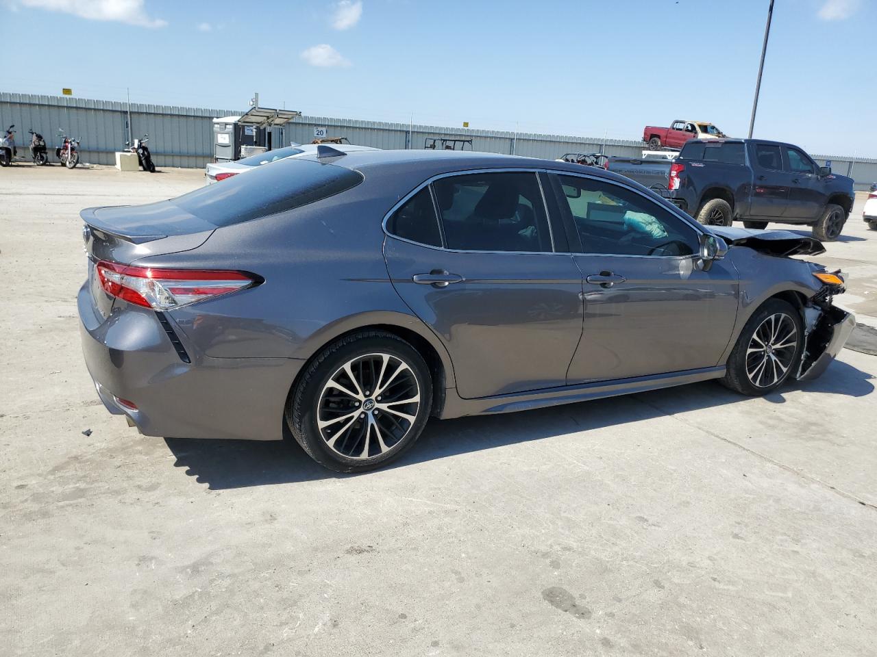 2018 Toyota Camry - Image 3