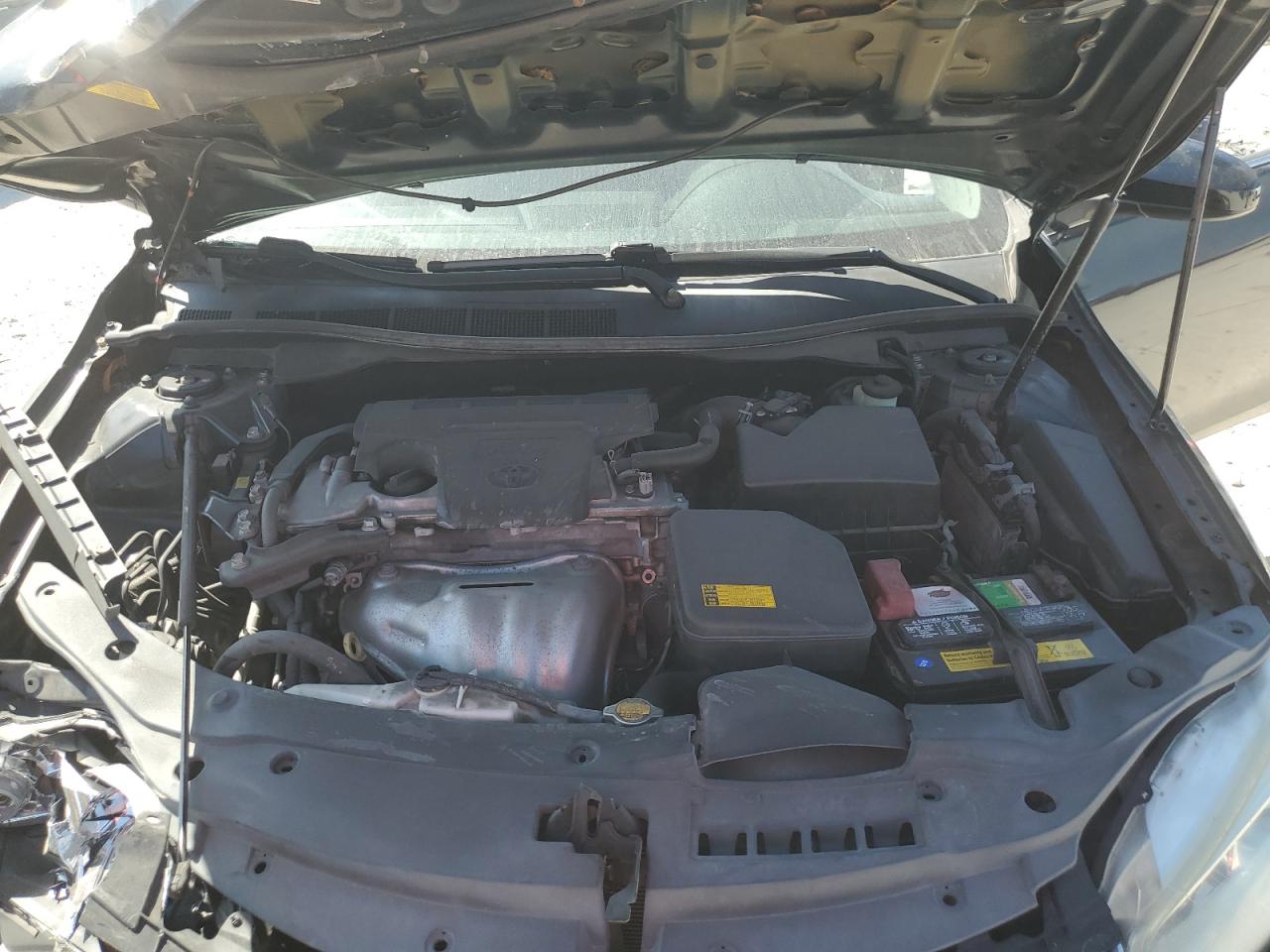 2015 Toyota Camry - Image 12