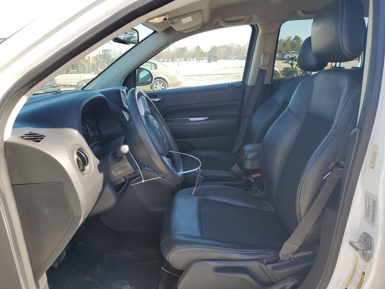 2016 Jeep Compass - Image 7