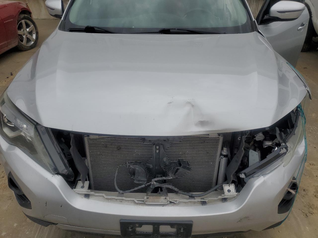 2017 Nissan Pathfinder - Image 12