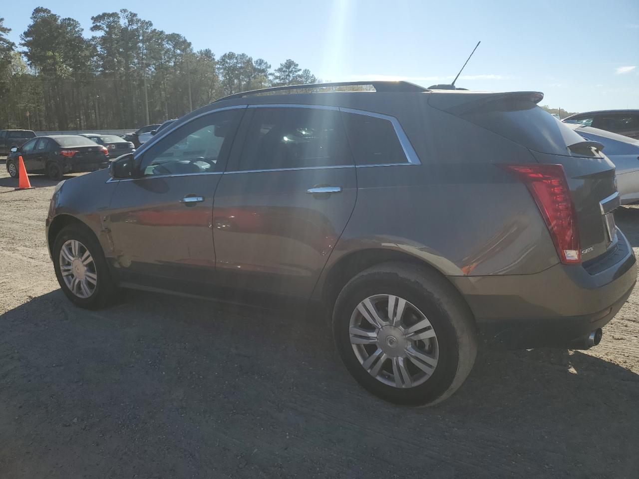 2015 Cadillac SRX - Image 2