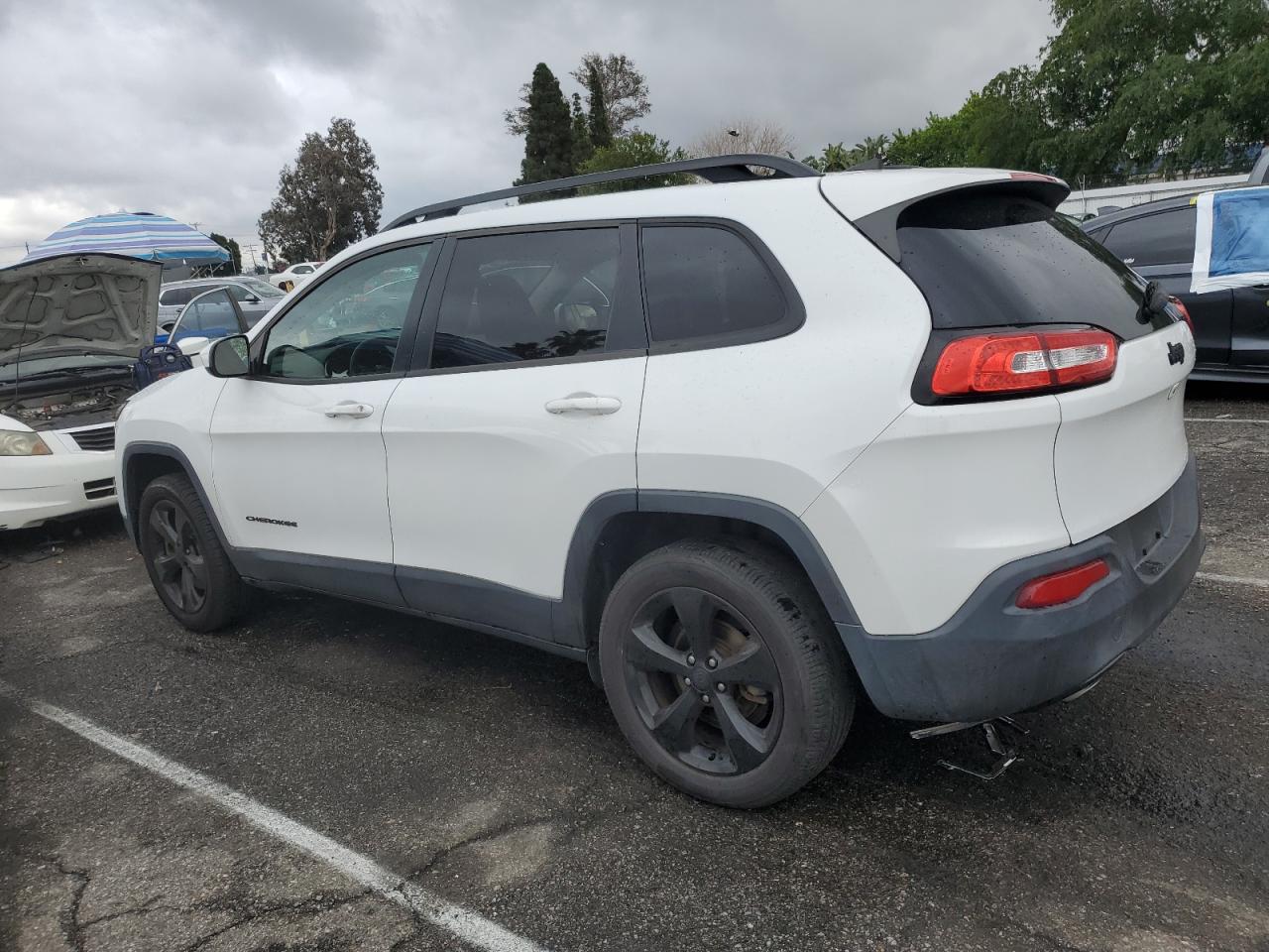 2016 Jeep Grand Cherokee - Image 2