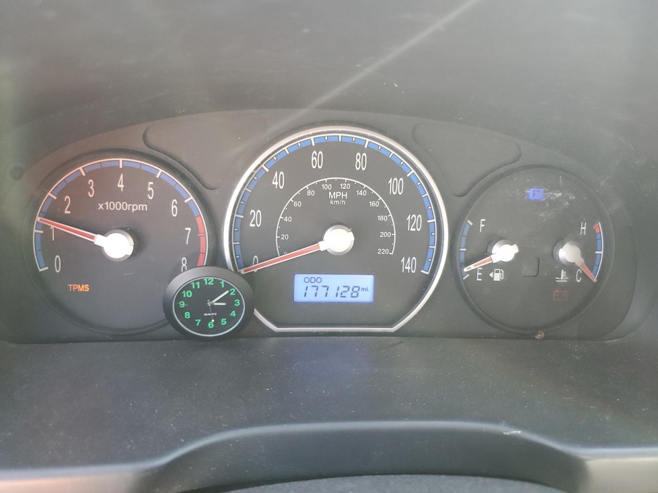 2009 Hyundai Santa Fe - Image 9