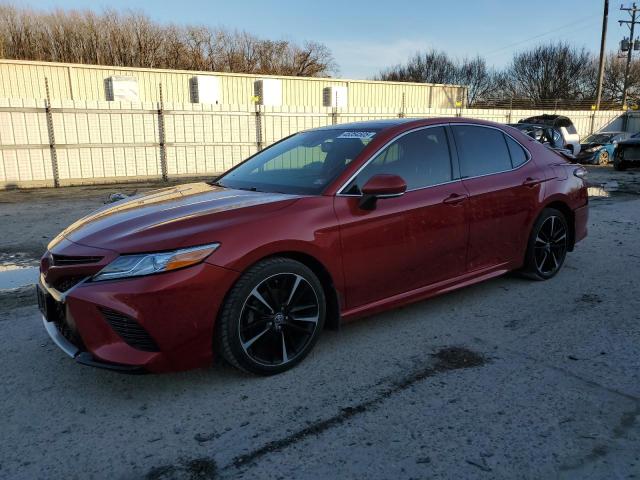  TOYOTA CAMRY 2020 Красный