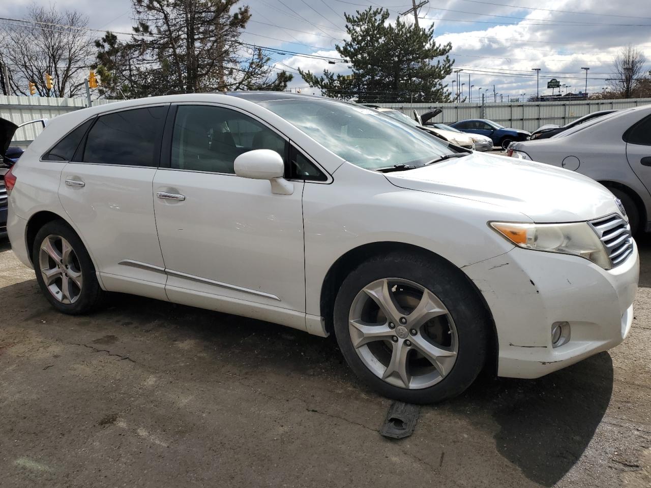 2011 Toyota Venza - Image 4