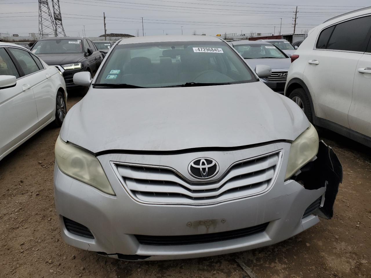 2010 Toyota Camry - Image 5