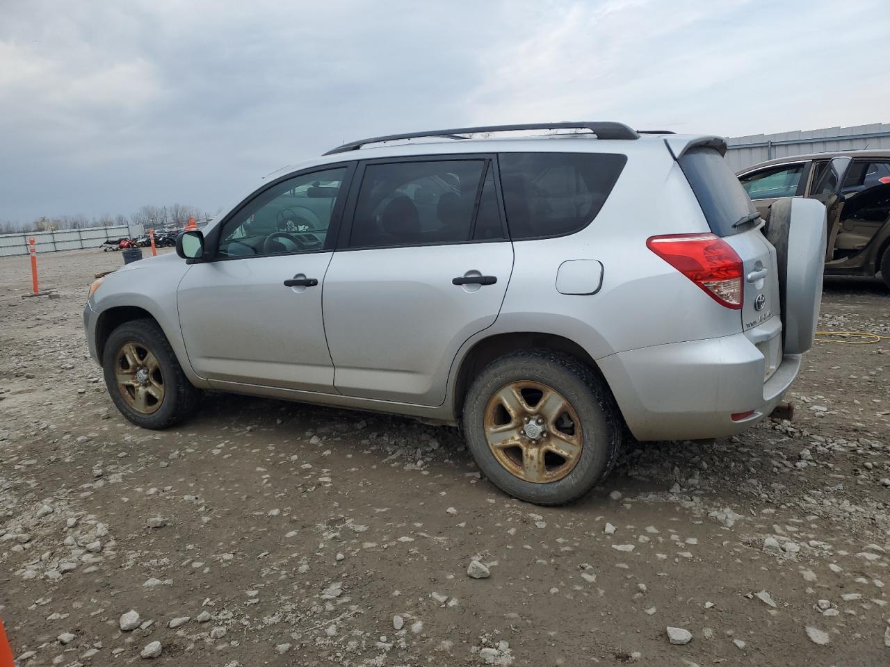 2006 Toyota RAV 4 - Image 2