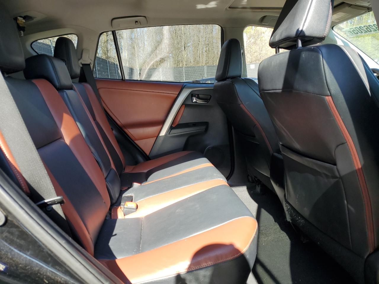 2013 Toyota RAV 4 - Image 11