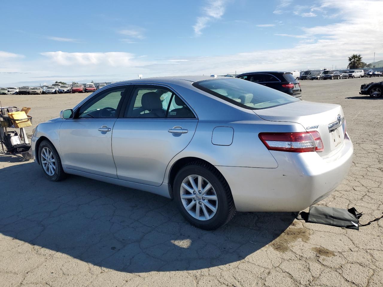 2011 Toyota Camry - Image 2
