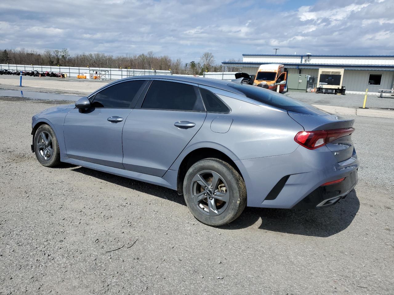 2022 Kia K5 - Image 2