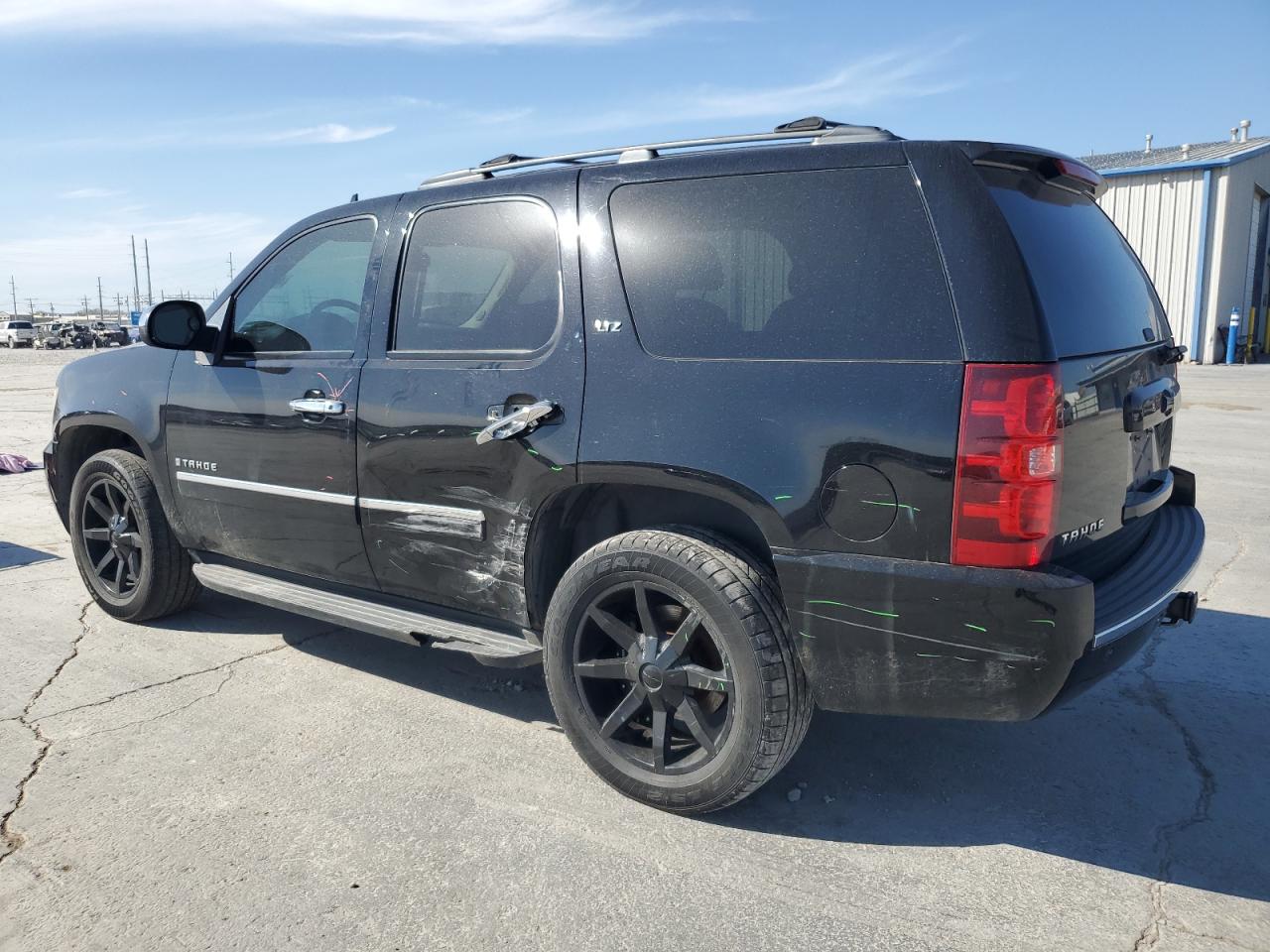 2009 Chevrolet Tahoe - Image 2