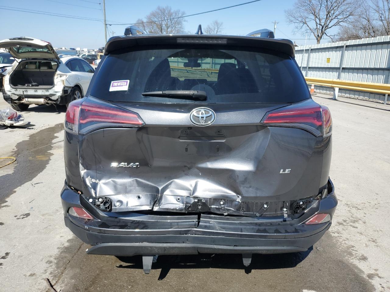 2018 Toyota RAV 4 - Image 6