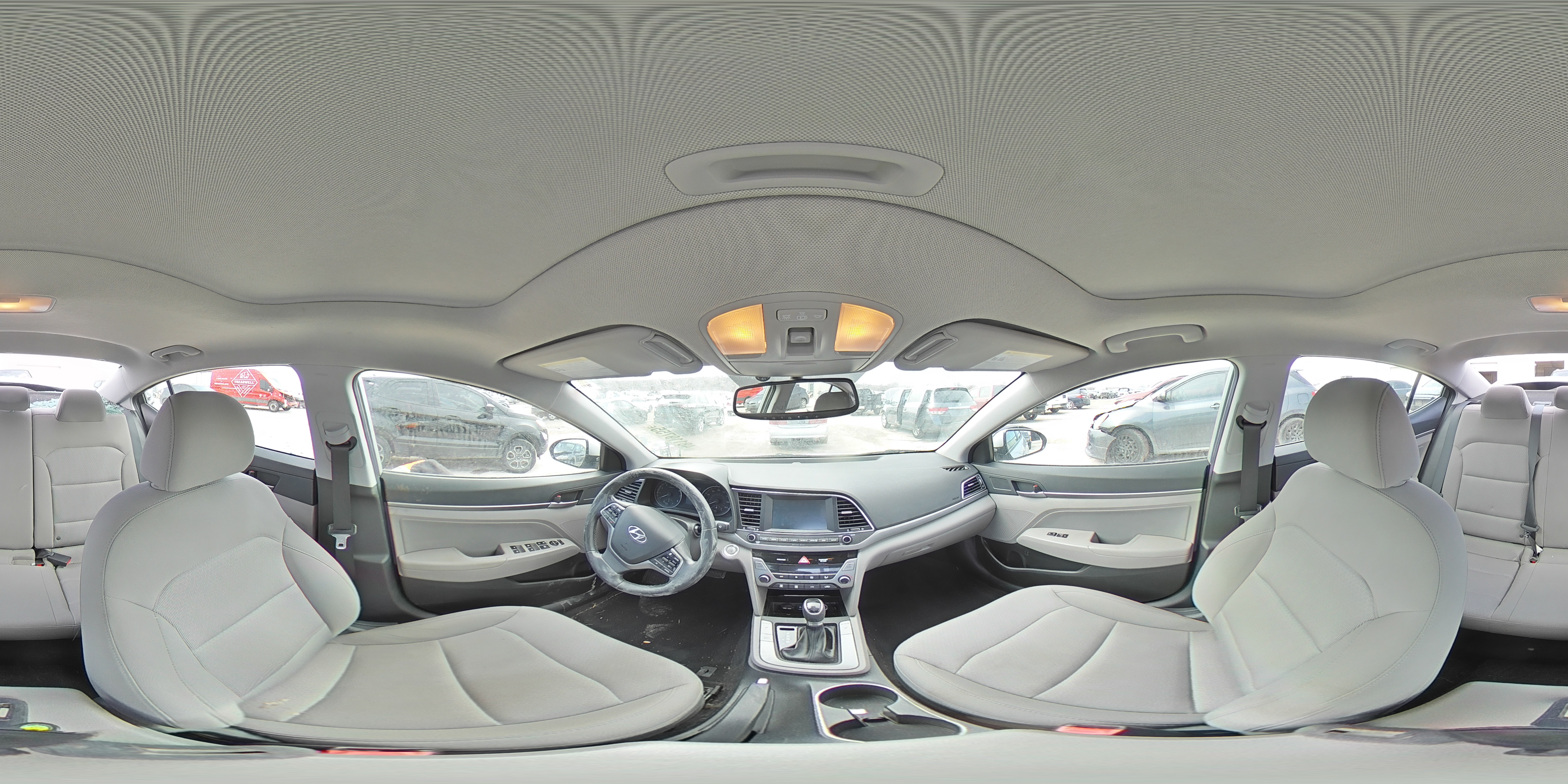 2018 Hyundai Elantra - Image 13