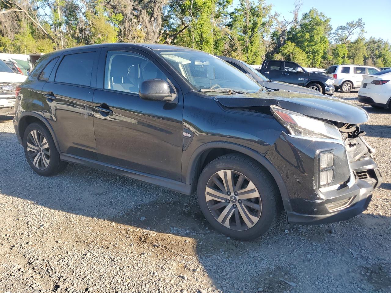 2020 Mitsubishi Outlander - Image 4