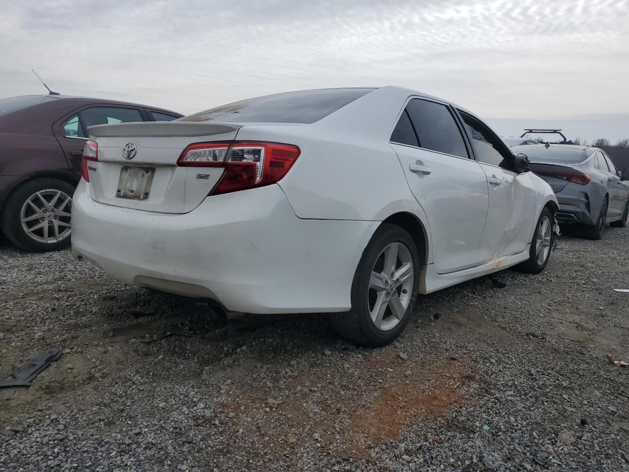 2014 Toyota Camry - Image 3