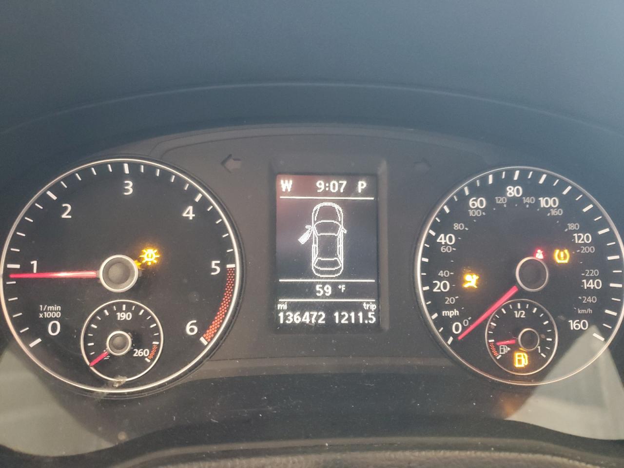 2014 Volkswagen Passat - Image 9