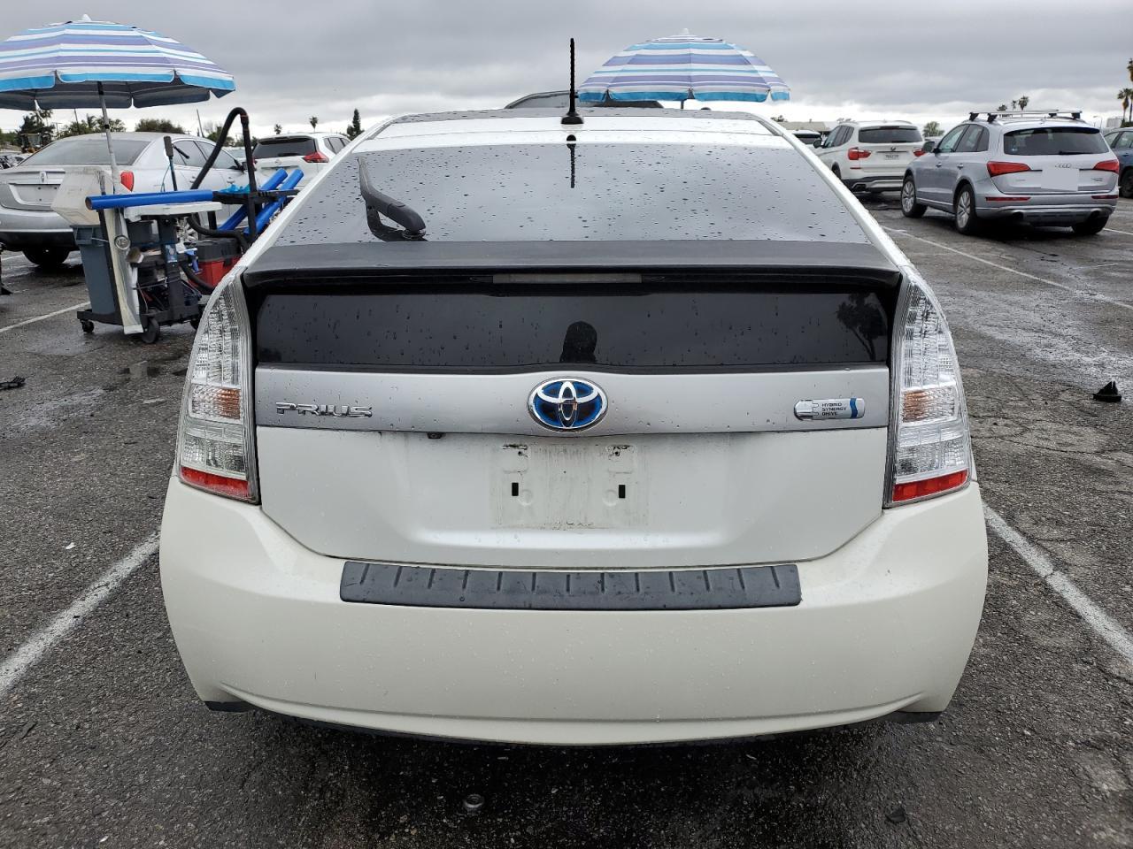 2010 Toyota Prius - Image 6