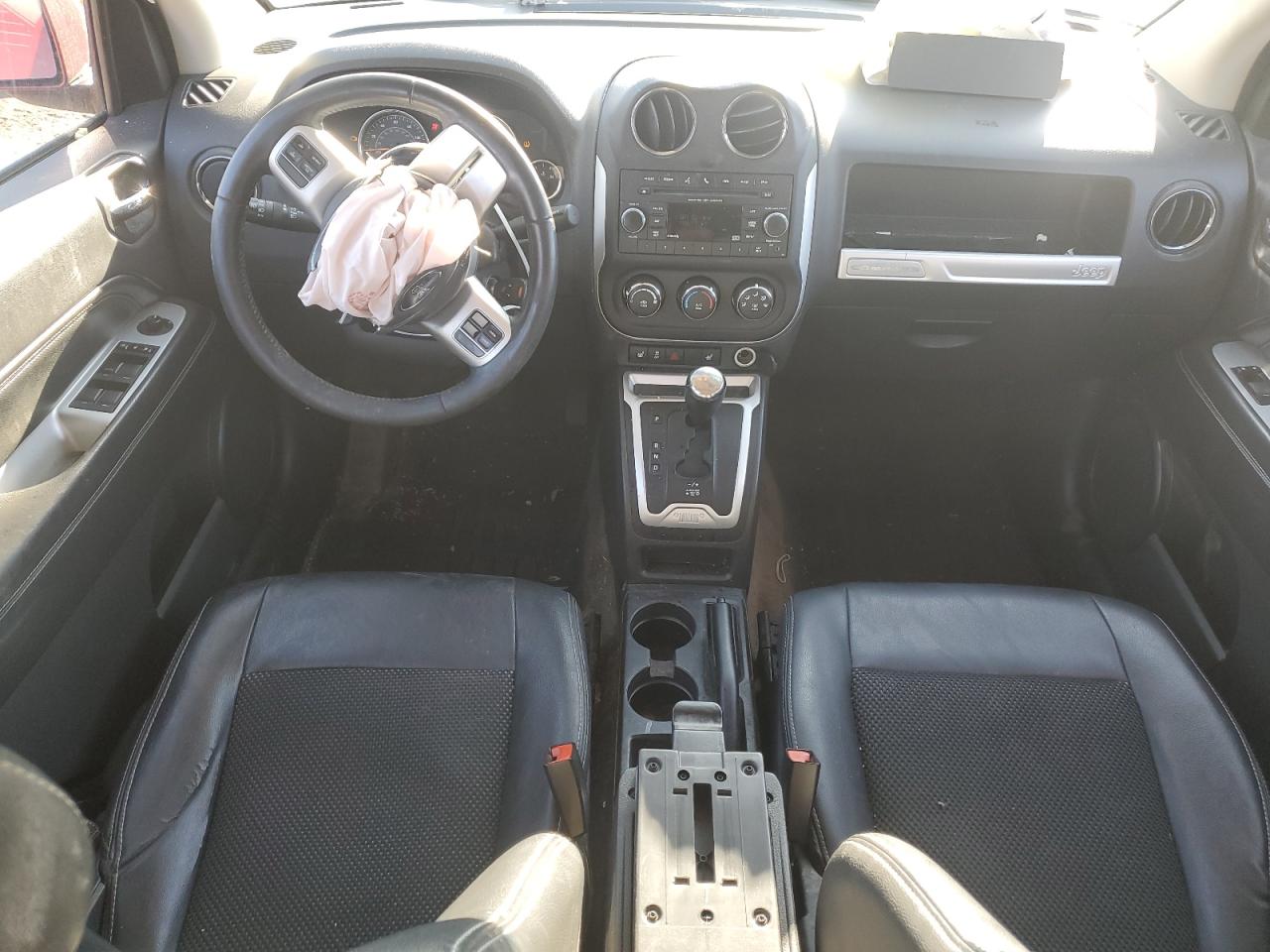 2016 Jeep Compass - Image 8