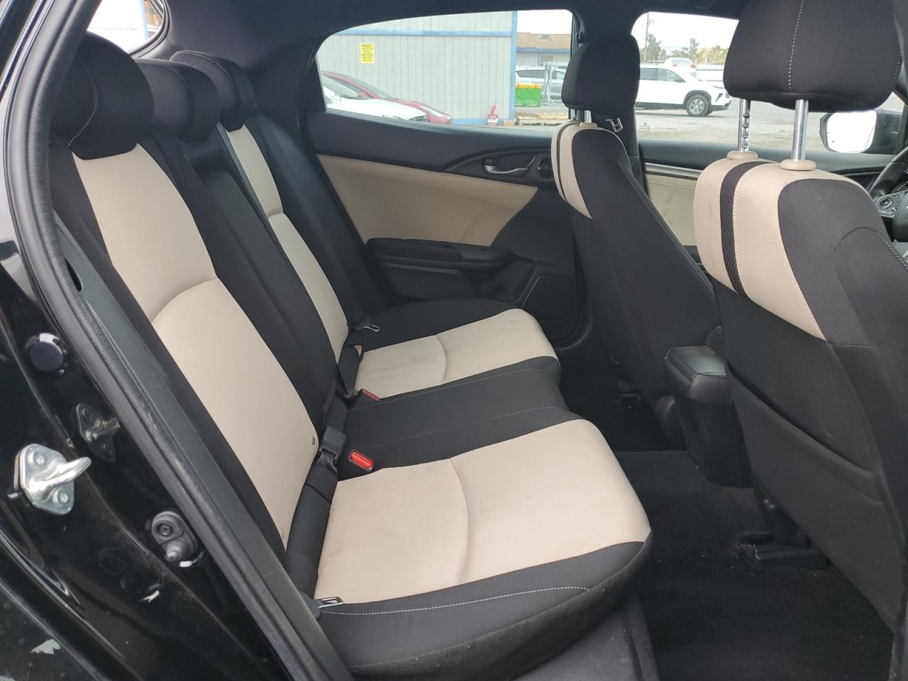 2018 Honda Civic - Image 10