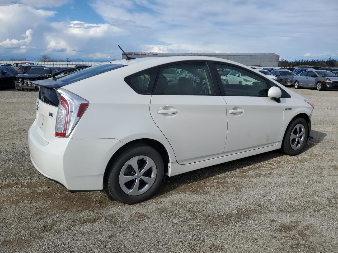2014 Toyota Prius - Image 3
