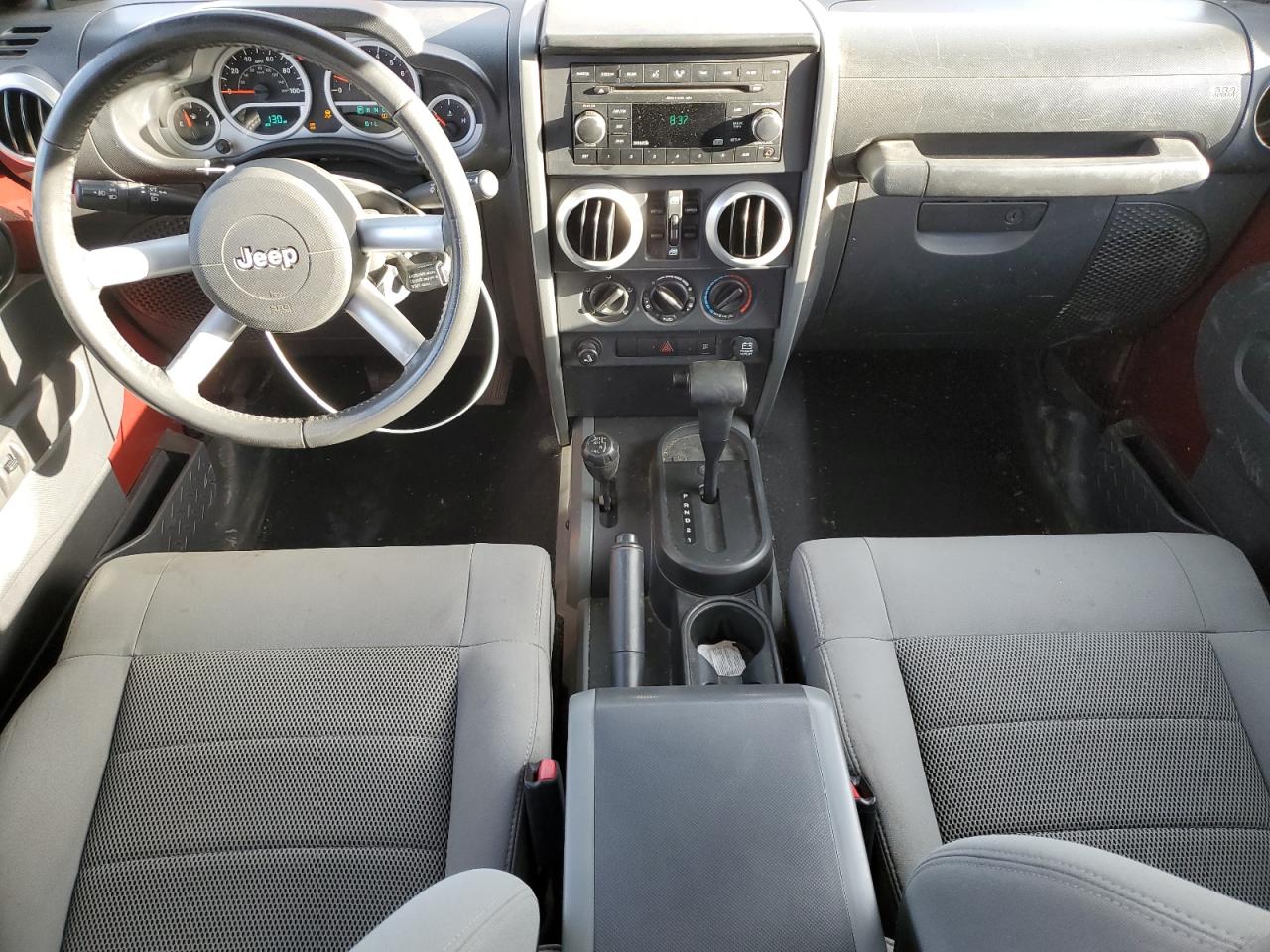 2008 Jeep Wrangler Unlimited Sahara VIN: 1J4GA59128L531922 Lot: 48982795