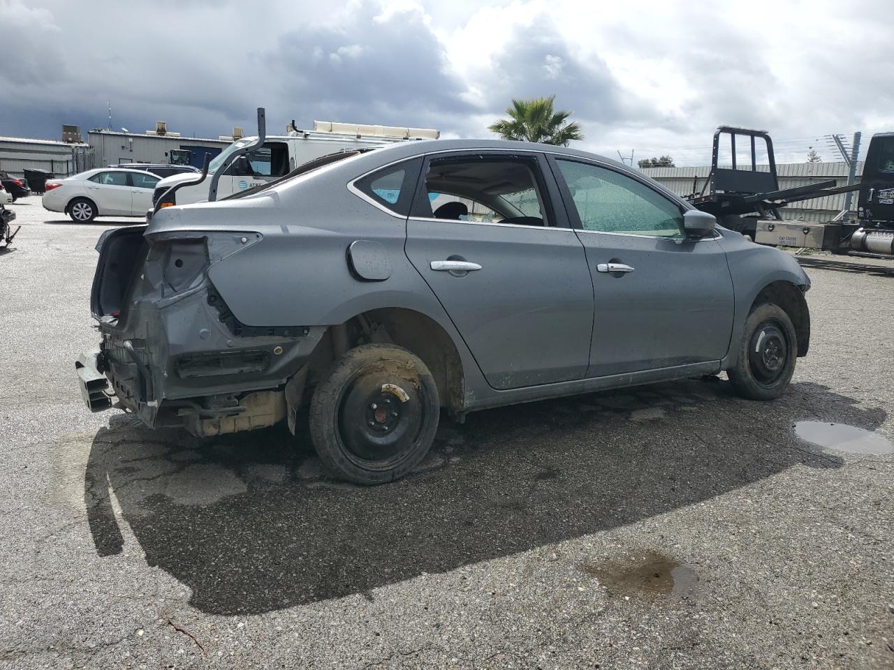 2018 Nissan Sentra - Image 3