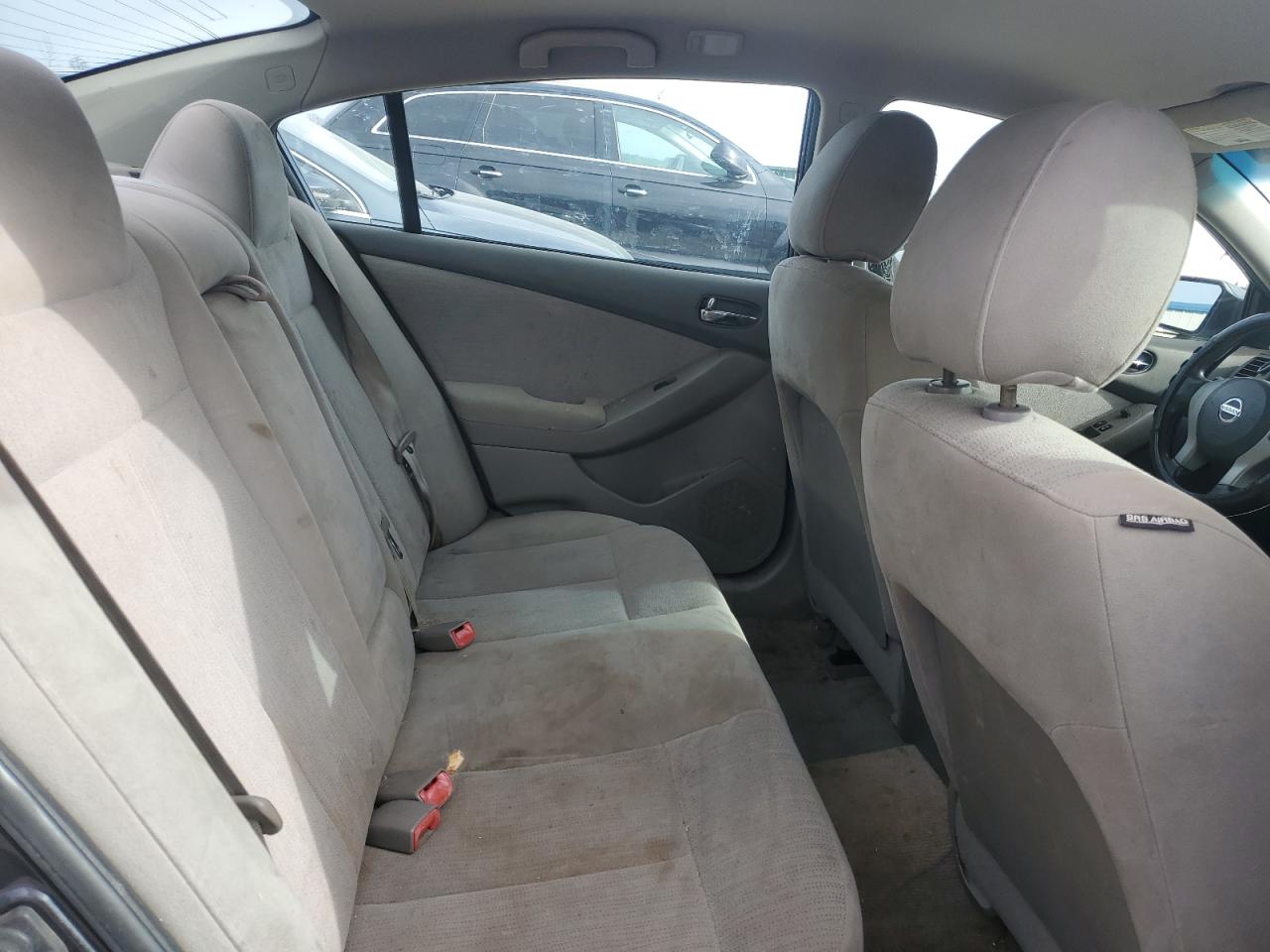 2011 Nissan Altima - Image 10