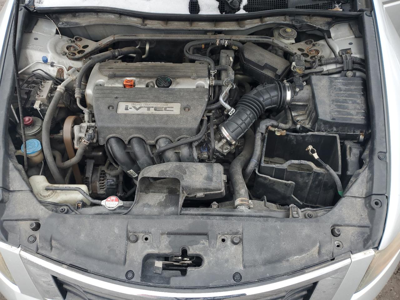 2009 Honda Accord - Image 11