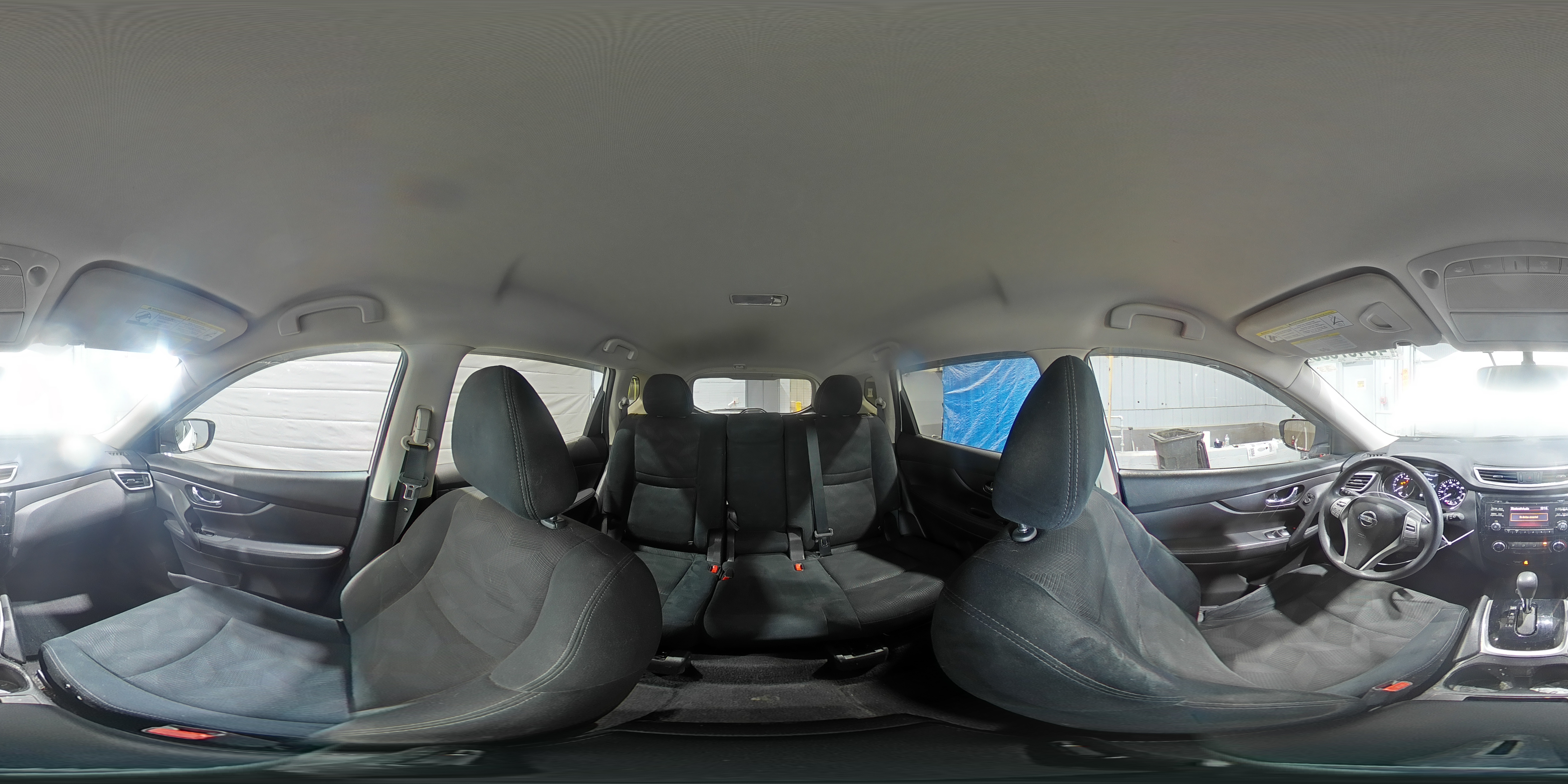 2016 Nissan Rogue - Image 16